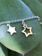 Load image into Gallery viewer, Sterling Silver Two Toned Dangling Stars Bracelet
